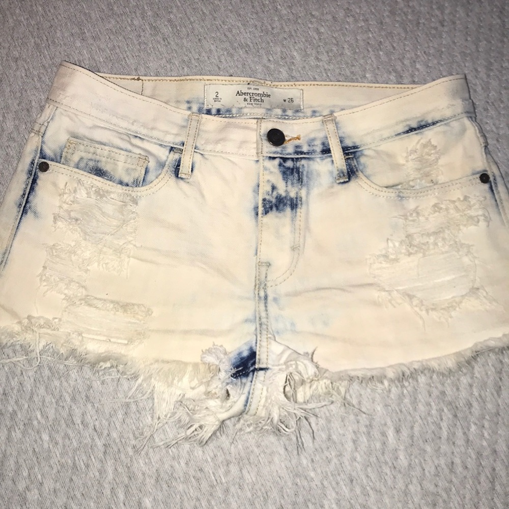 Abercrombie and Fitch light wash Shorts